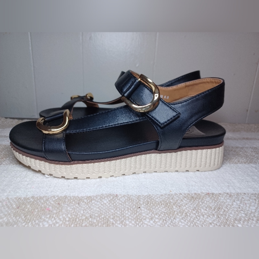 DV by Dolce Vita Black Sandals with Gold Accents - Picture 3 of 6